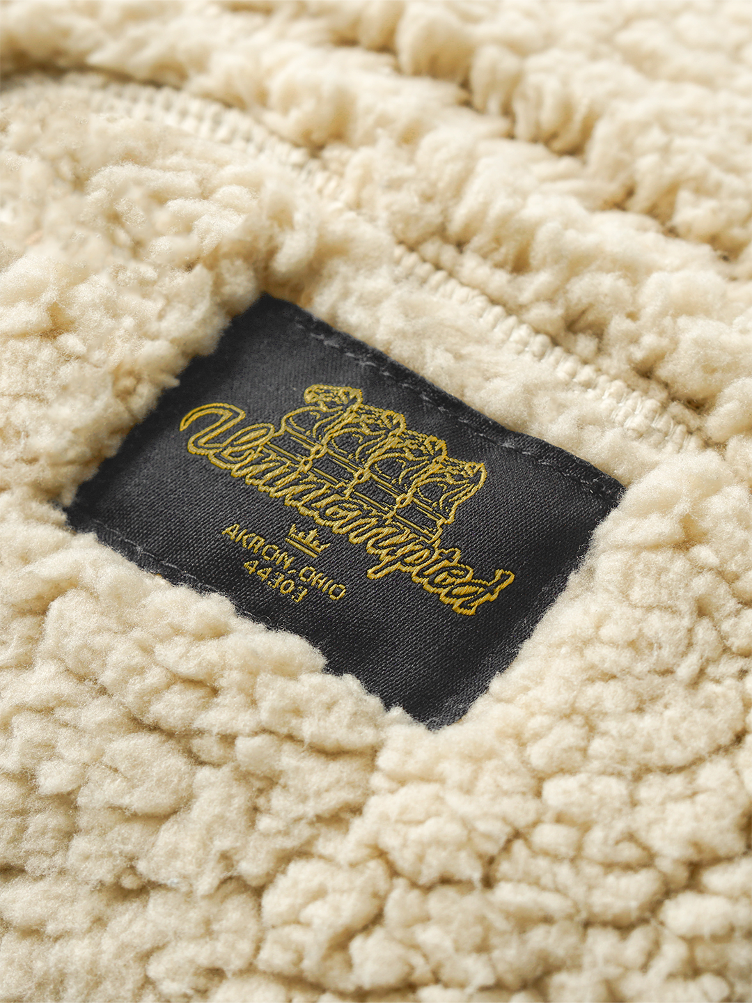 Fundamentals Sherpa Fleece Camel - Detail